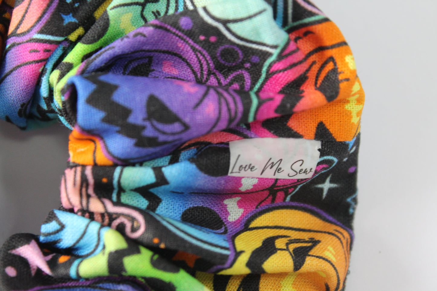 Spooky Jack-O’-Lanterns Halloween Large Scrunchie 2024