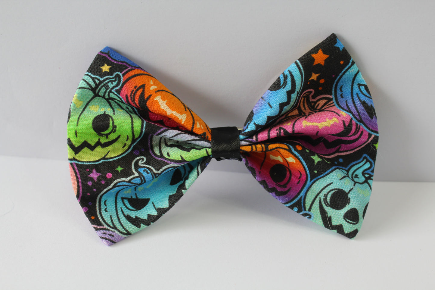 Spooky Jack-O’-Lanterns Halloween Medium Bow 2024