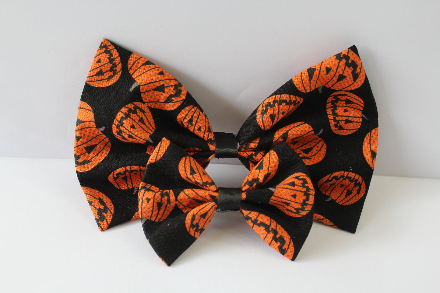 jack-o’-lantern Halloween Large Bow 2024