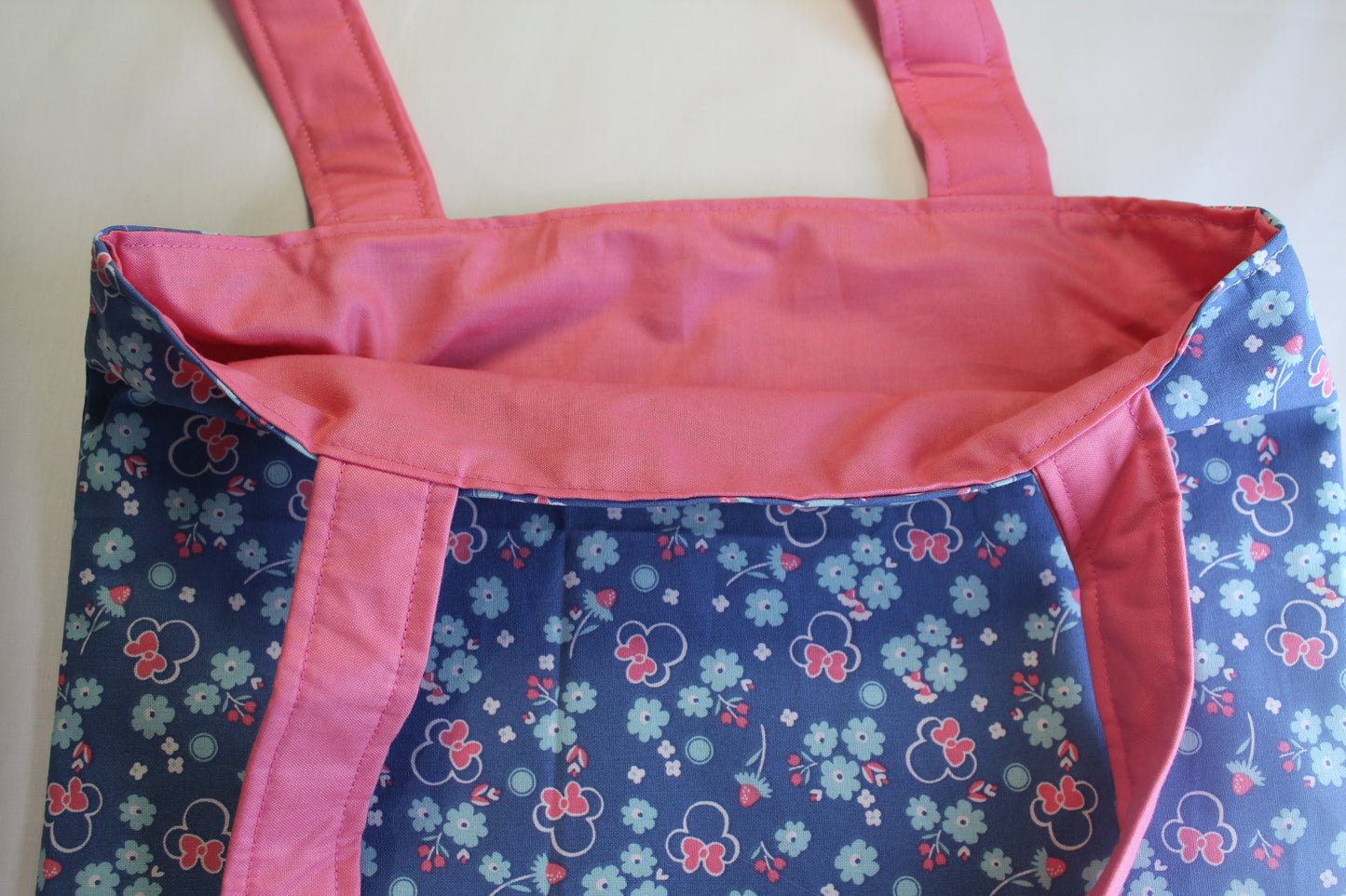 Minnie Mouse #1 Tote Bag