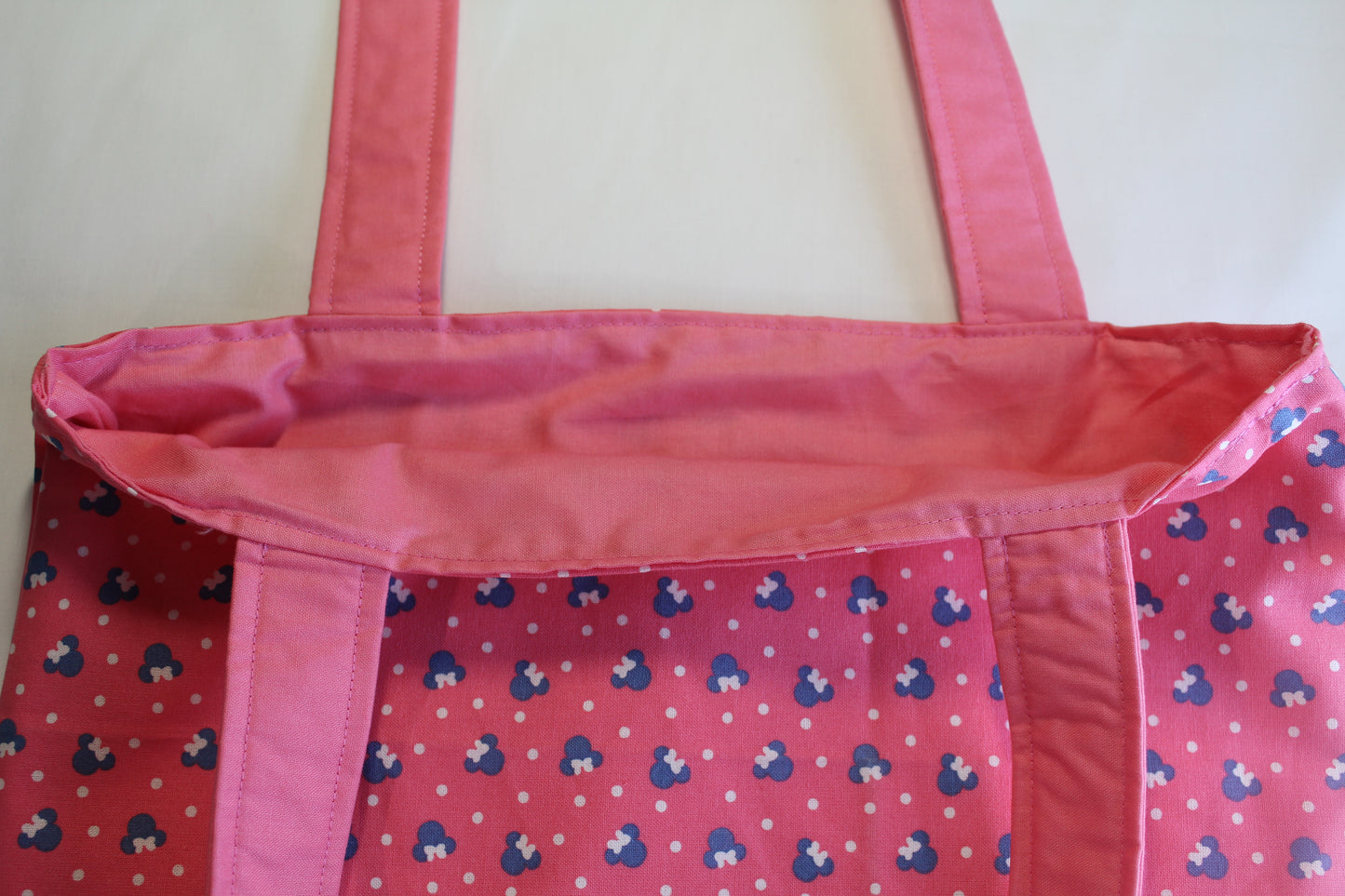 Minnie Mouse #2 Tote Bag